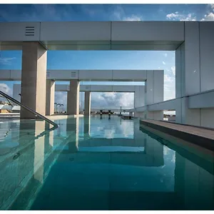 Olympus Palace Spanien