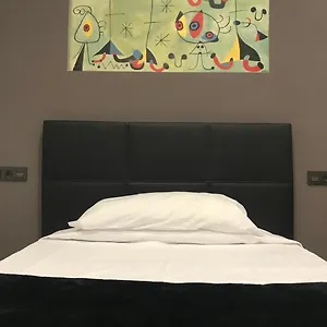 hostal-eden-barcelona.topbarcelonahotels.com/